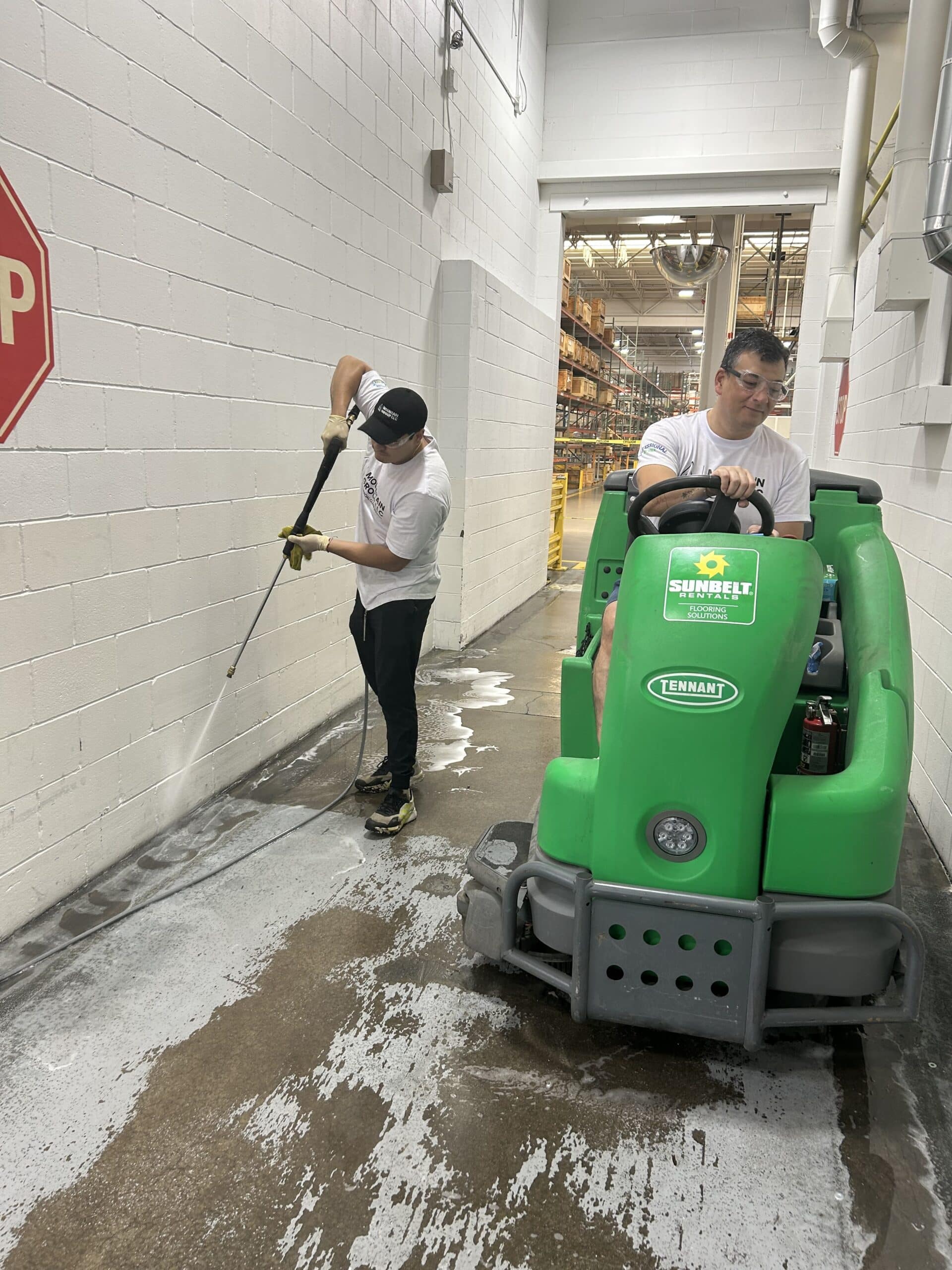 power washing services done by Mountain Group